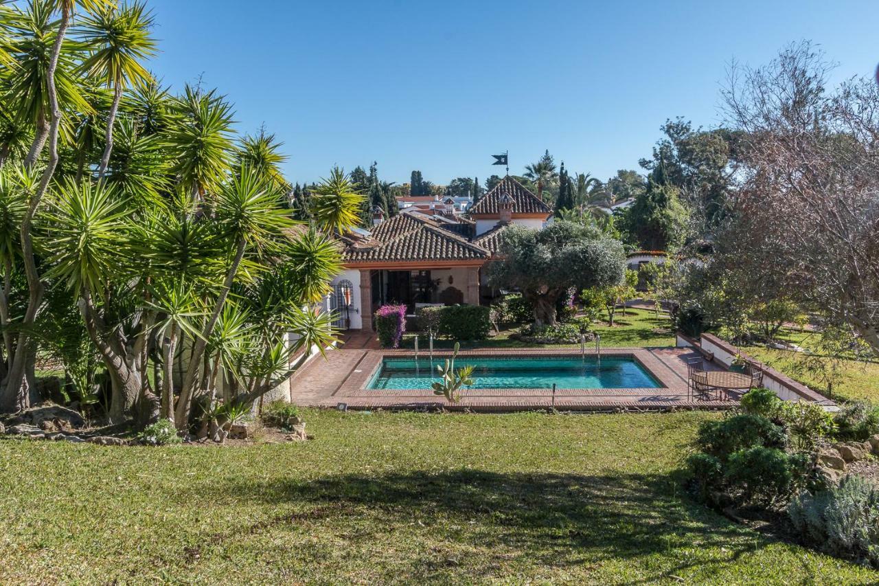 Authentic Andalucia Villa มาร์เบยา ภายนอก รูปภาพ